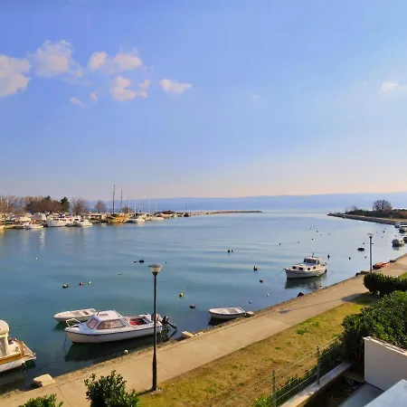 Διαμέρισμα Jen Omiš